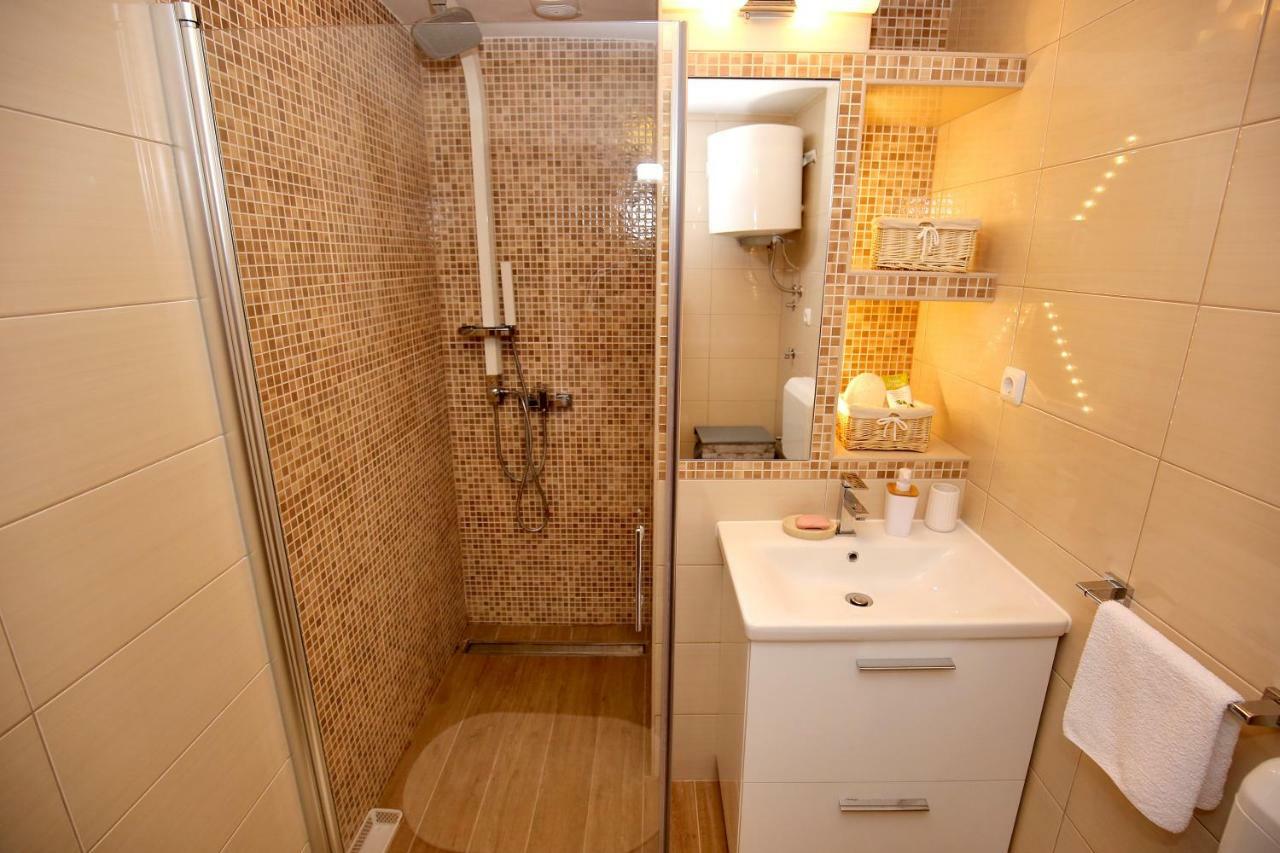 Mara Apartment *